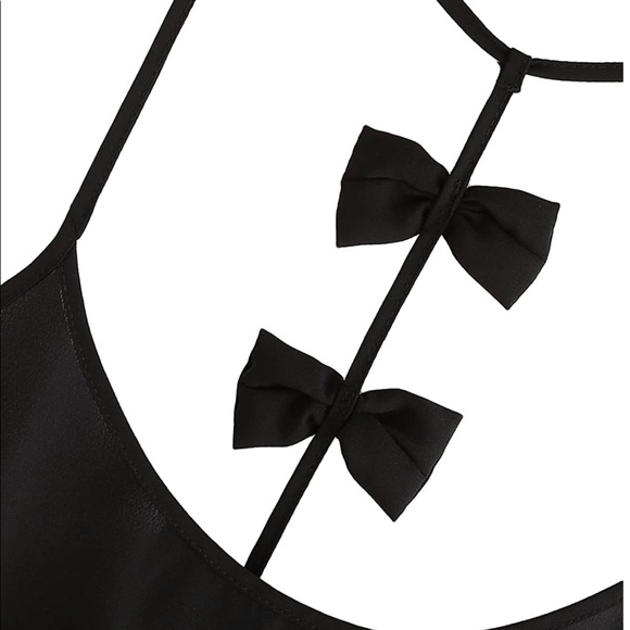 SweatyRocks  Black Bow Tank - Picture 4 of 14